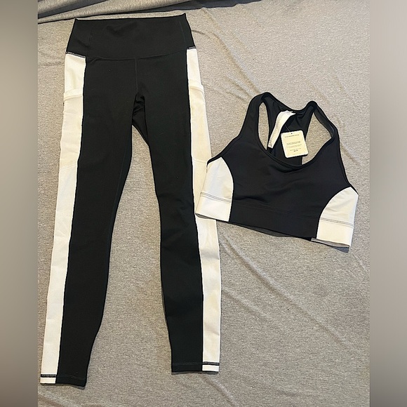 Fabletics leggings and sports bra set sizes S-M - Picture 1 of 6